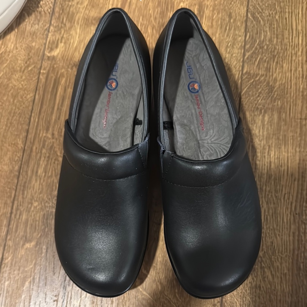 JBU Black Clogs
